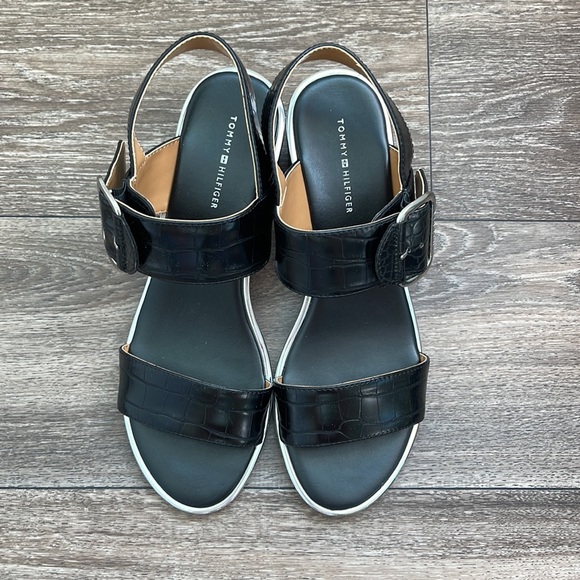 Tommy Hilfiger Sandals With Heel Size 8.5 - Picture 3 of 9
